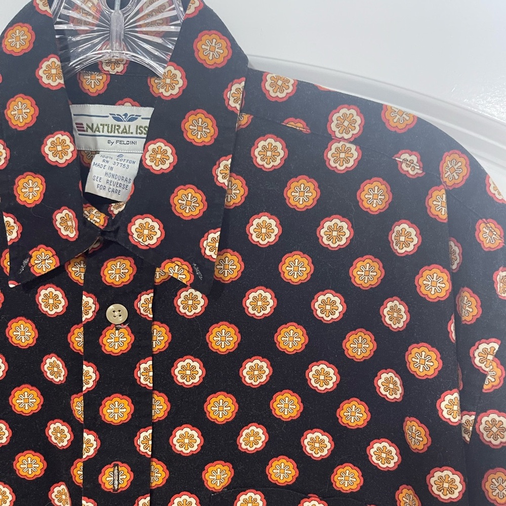 VINTAGE Natural Issue button down - Picture 2 of 2